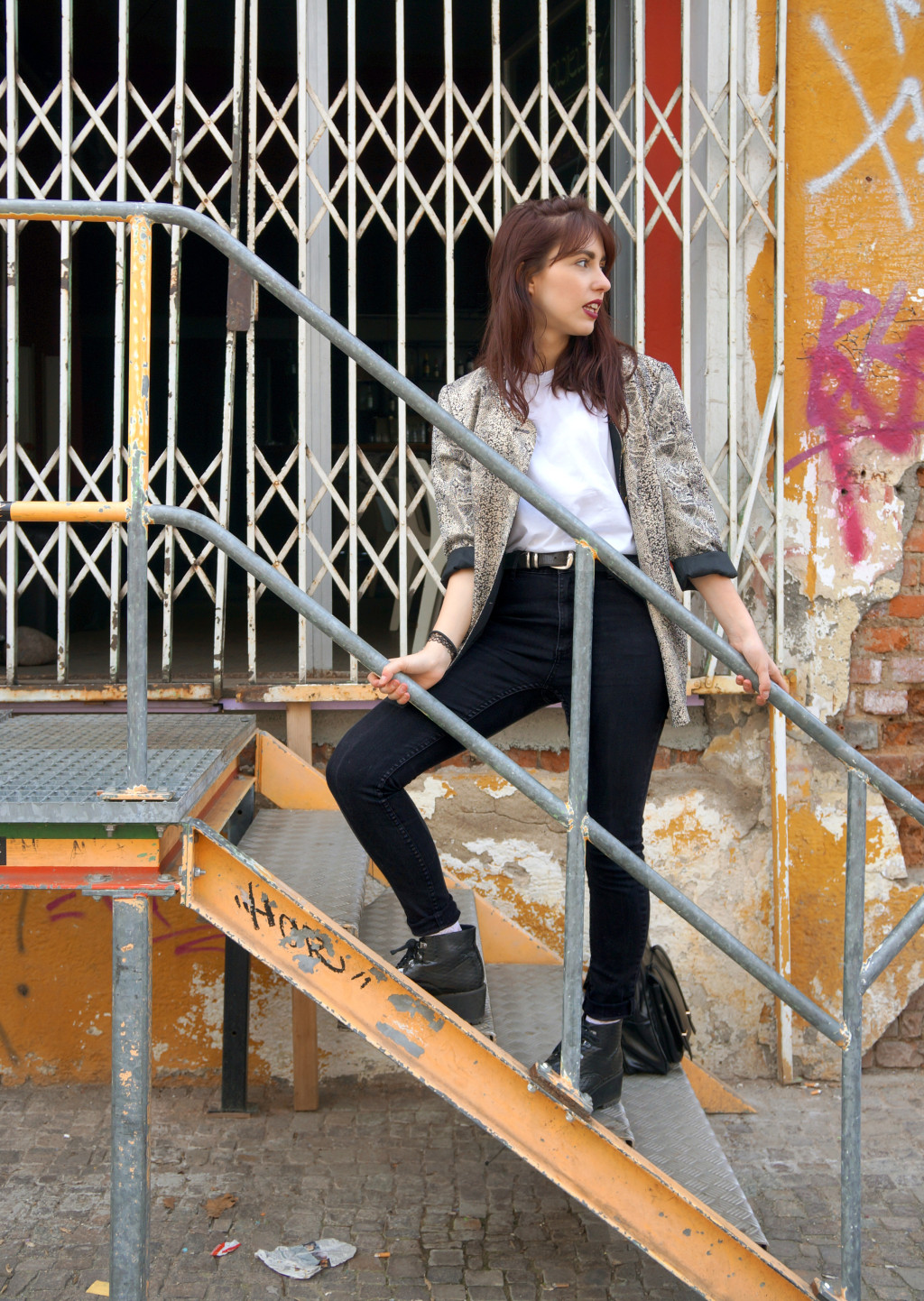 Vintage-Blazer-snake-outfit-streetstyle-France